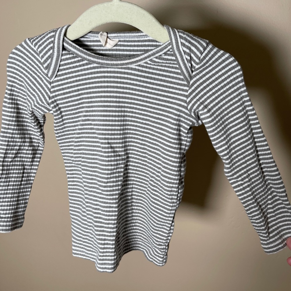 Quincy Mae gray striped shirt. 12-18 months.